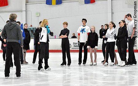 Charlie White &amp; Tanith Belbin work with the novice ice dancers